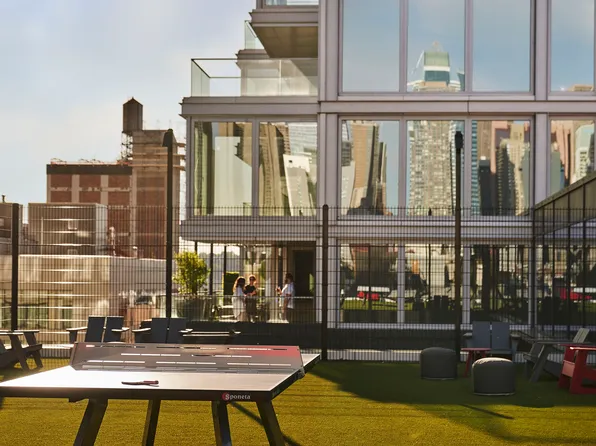 547 West 47th Street image 12 of 25