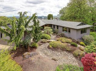 7624 S Corbett Ave, Portland, OR 97219