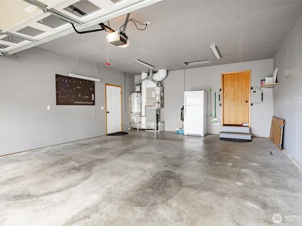 8867 Vinup Road, Lynden, WA 98264