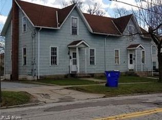407 S Chestnut St, Ravenna, OH 44266