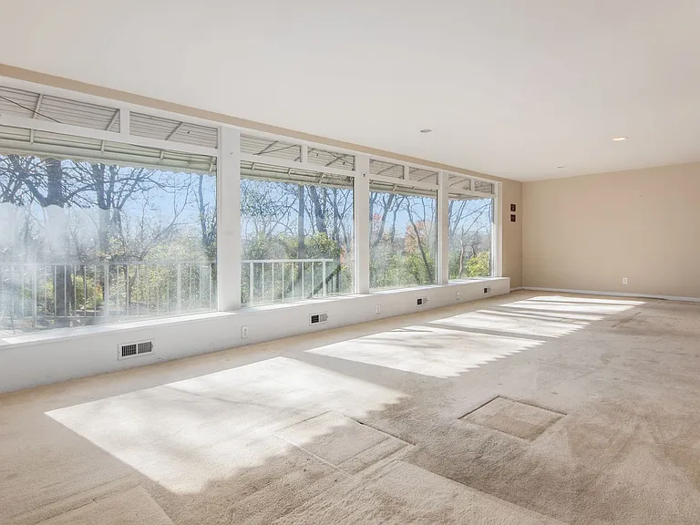2591 Charing Rd #E — Photo 16