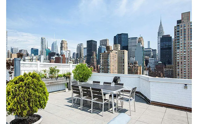 Rented by Douglas Elliman | media 10