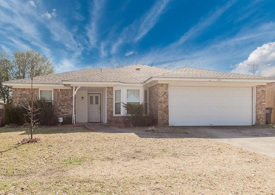 2nd image of 1933 Willow Park Dr