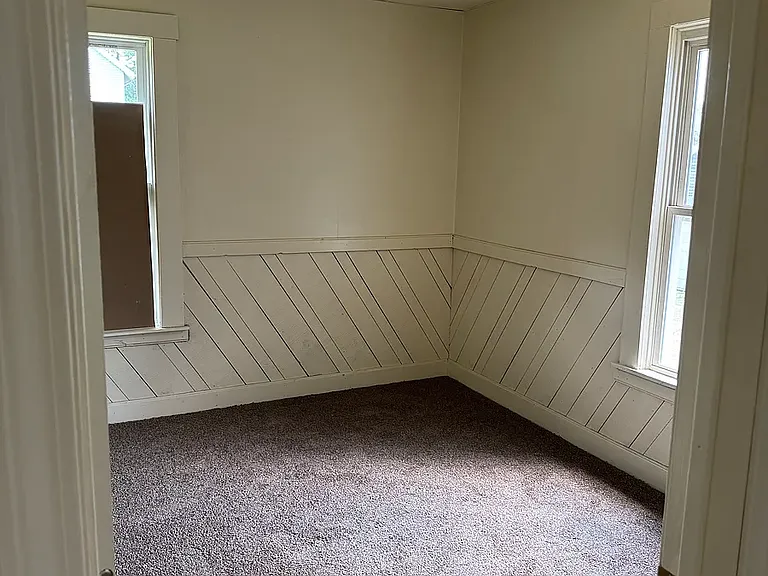 1710 Edwards Ave NE — Photo 10