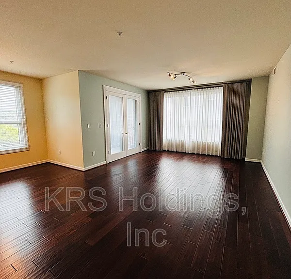 4940 Old Main St #304 — Photo 5