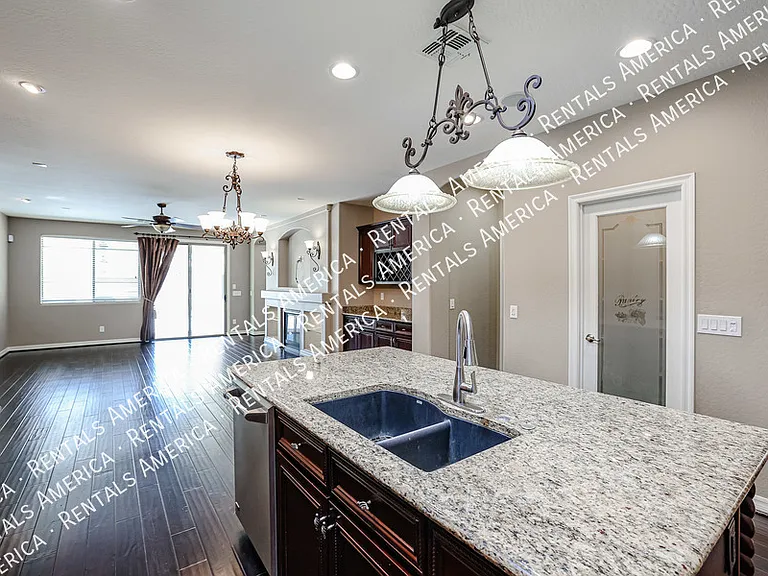 613 W San Carlos Way — Photo 9
