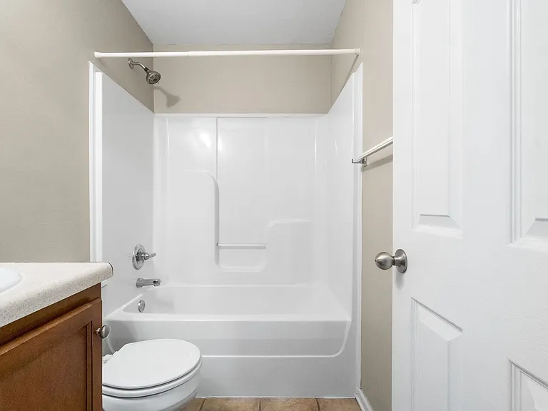 772 Cherrybark Ln #F — Photo 8