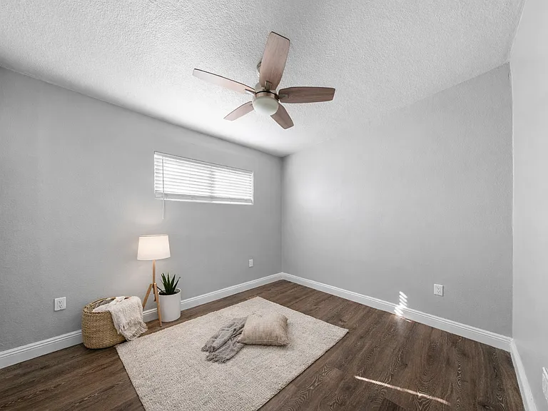 7800 Athens Circle — Photo 14