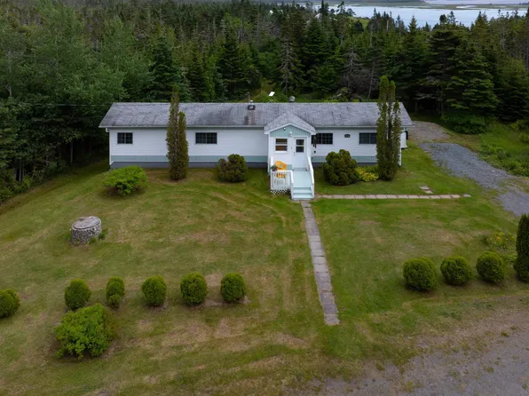 3267 Clam Harbour Rd, Halifax, NS B0J 2L0