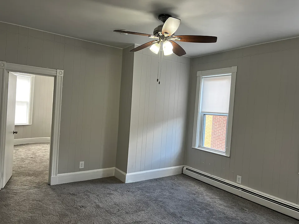 16 Shurtleff St #3R