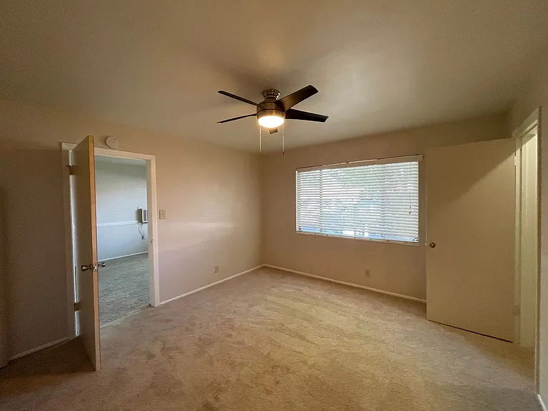 5488 Carlson Dr #&-5492 — Photo 15