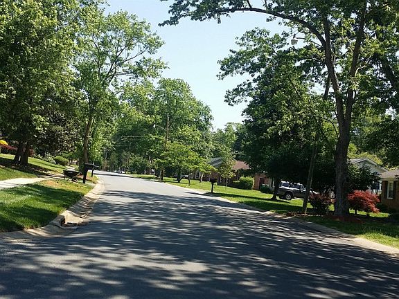 4th image of 7318 Middlebury Pl