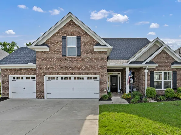 224 Mary Locke Ct, Elgin, SC 29045
