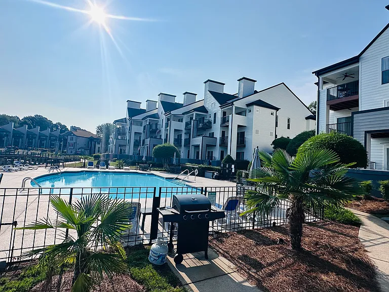 18713 Vineyard Point Ln #18713 — Photo 23