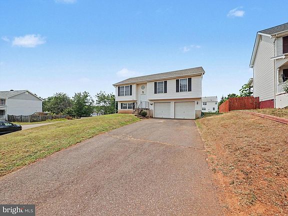 2nd image of 768 Amanda Ct
