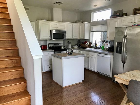 3rd image of 134 Pueblo Ln