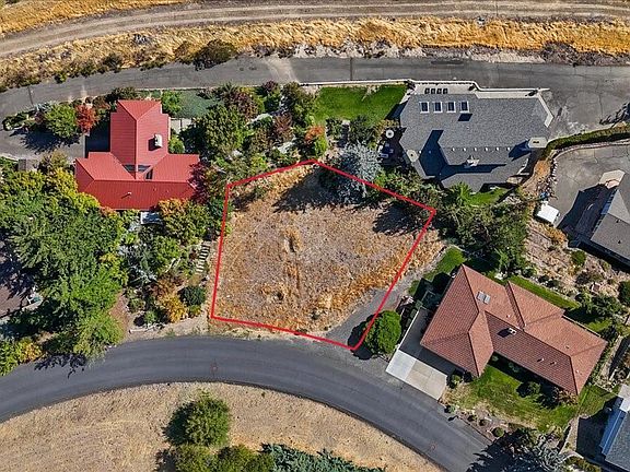 4th image of 7920 Englewood Crest Dr