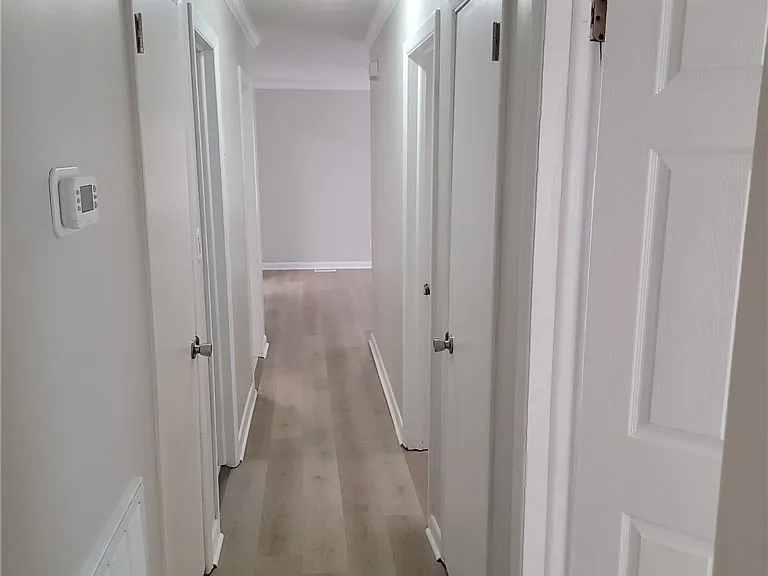 1403 Morrison Ave — Photo 6