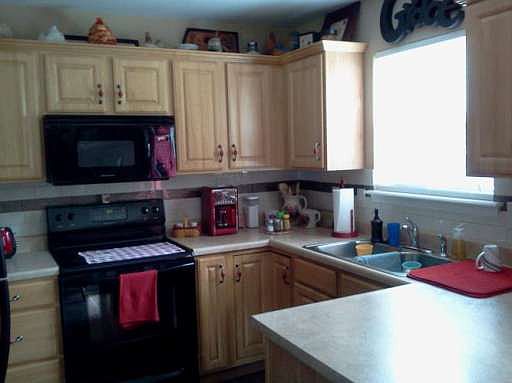3rd image of 1961 Chouteau Dr