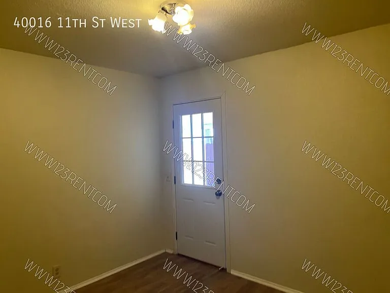 40016 11th St W — Photo 18