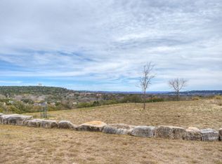 1821 N Foothills Dr, Kerrville, TX 78028