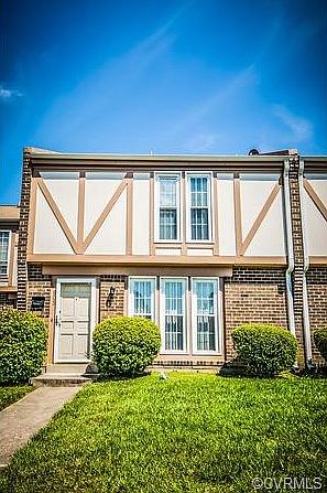 1st image of 805 Pleasant St #805