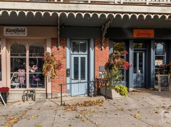 65 Mill St #206, Mississippi Mills, ON K0A 4A0