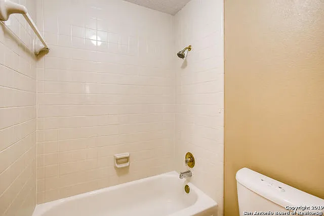 8826 Lost Bnd — Photo 20