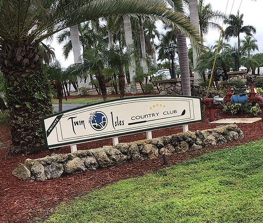 2nd image of 272 Madrid Blvd