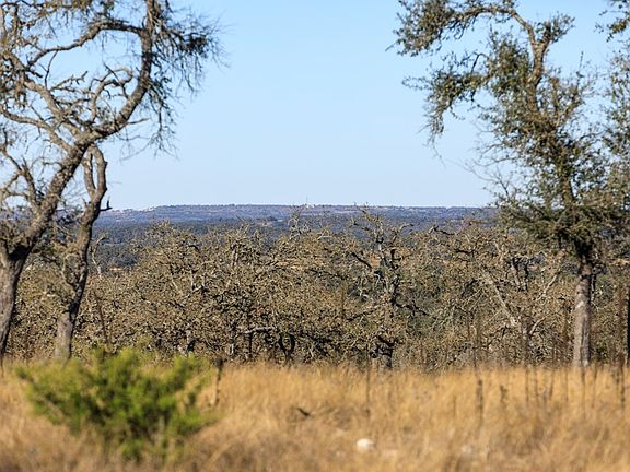 3rd image of 1812 Thousand Oaks Trl