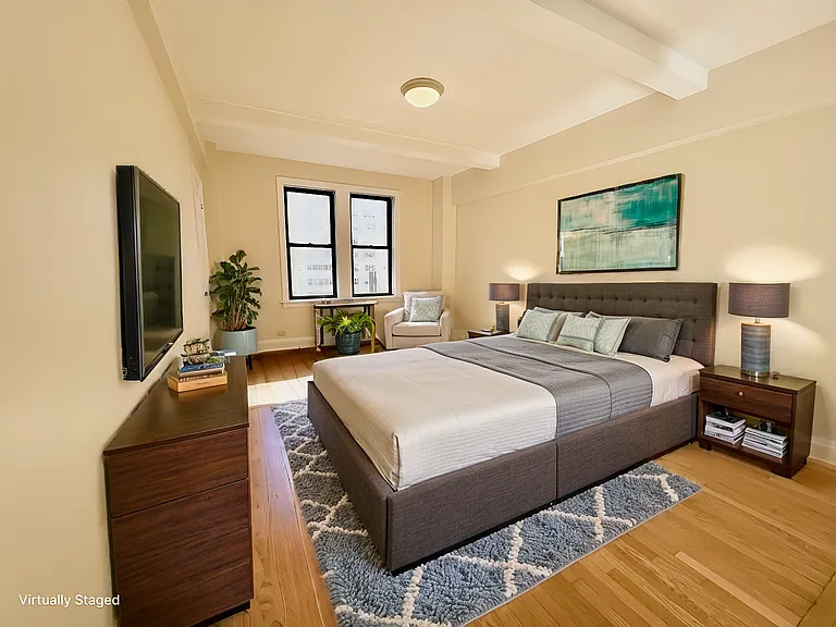 210 E 68th St #8L — Photo 4
