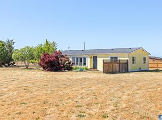 1050 N Malia Ln, Sequim, WA 98382