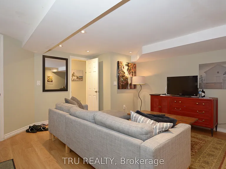 1106 Clyde Ave #B — Photo 5