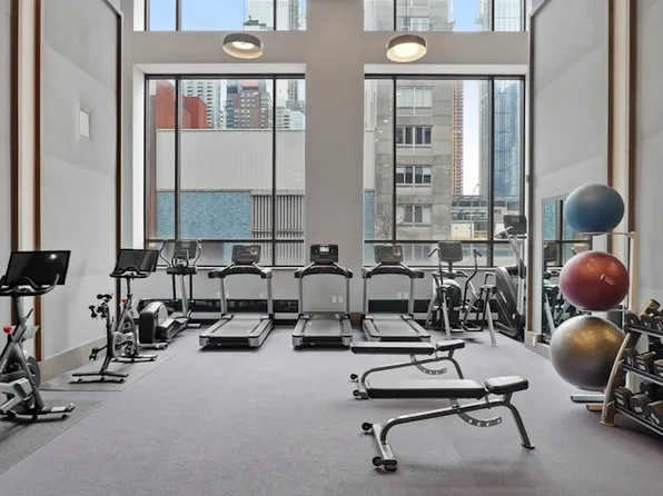 520 West 43rd Street image 13 of 21