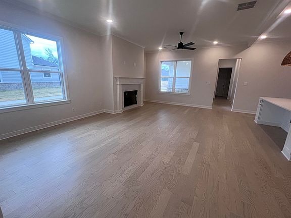 5th image of 4812 Annabell Cir N