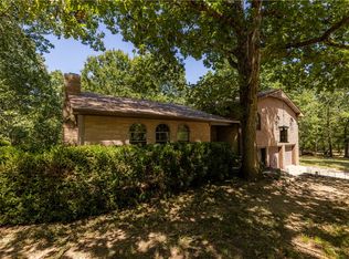 16107 Walnut Dr, Fayetteville, AR 72704
