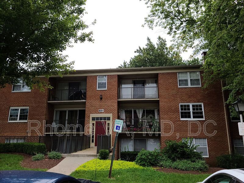 1st image of 884 College Pkwy APT T2