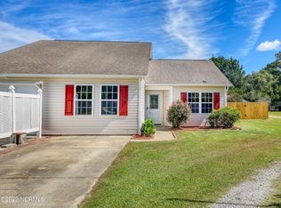464 Half Moon Rd, New Bern, NC 28560