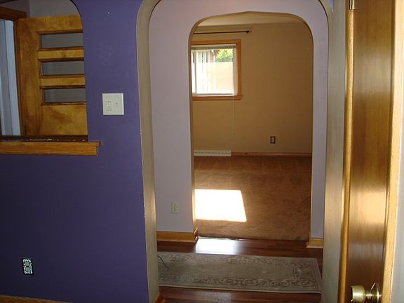Dining room looking to LR