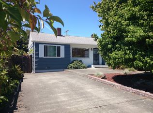 8421 34th Ave SW, Seattle, WA 98126