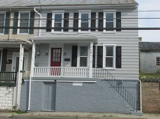 74 E Main St, Newville, PA 17241