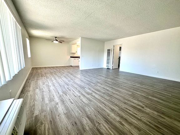 5th image of 9770 Beach St #22