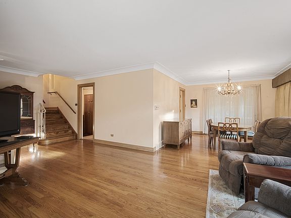 Family Room/Dining Room