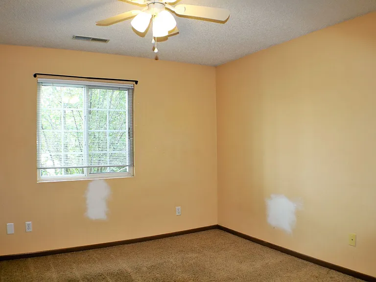 1040 Duchess Dr #7 — Photo 8