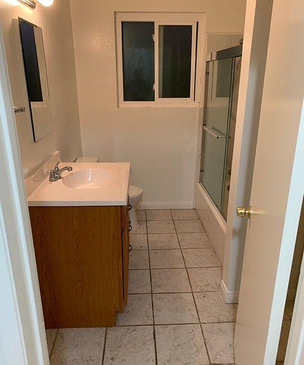 1st image of 832 S Gramercy Pl APT 6