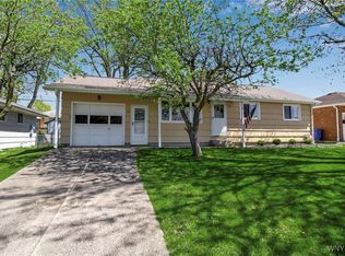 35 Larkwood Rd, Buffalo, NY 14224