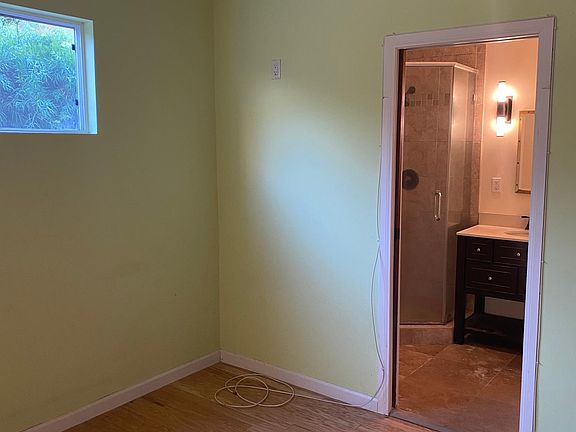 2nd image of 319 Eucalyptus Dr #1/2