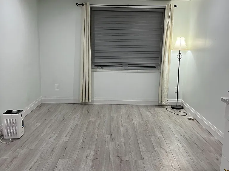 210 Speedvale Ave E #2 — Photo 9