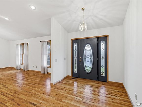 4th image of 1308M Lawson Cir