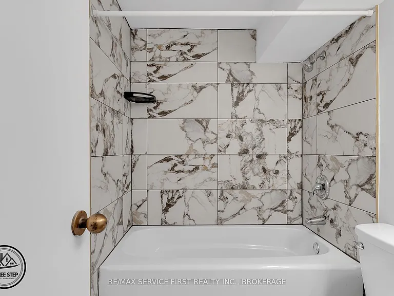 9 Rockford Pl — Photo 16